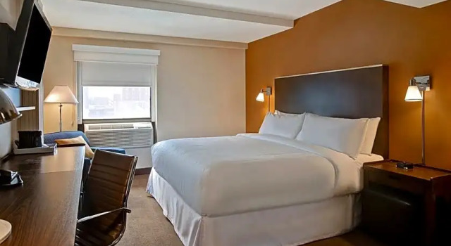 Номер Standard Four Points by Sheraton Peoria