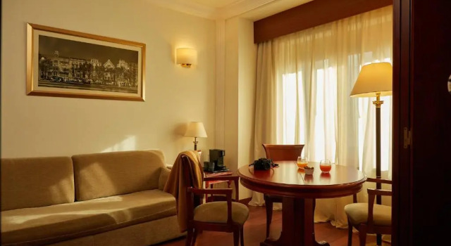 Двухместный полулюкс El Avenida Palace