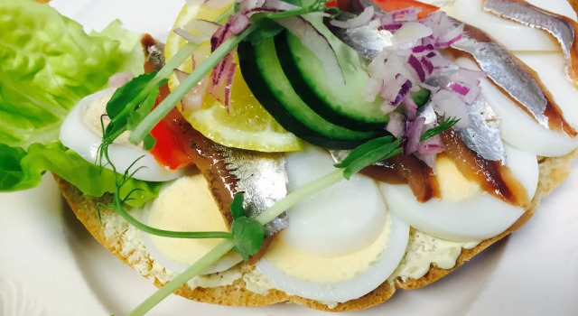 Lövhagens Café & Vandrarhem, Varaa Hotelli Nynäshamn 