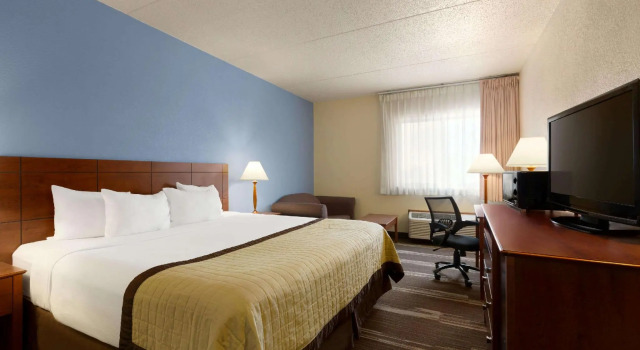 Двухместный номер Standard Ramada by Wyndham Fargo