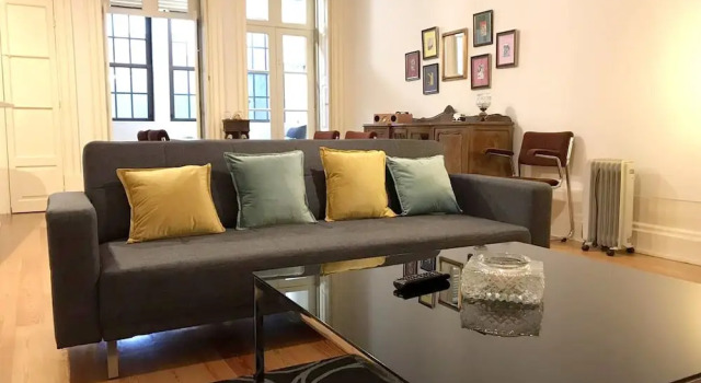 Apartment With 2 Bedrooms in Porto, With Wonderful City View, Balcony and Wifi, Varaa Huoneisto Hotellit Porto pysäköinnillä, Pysäköinti