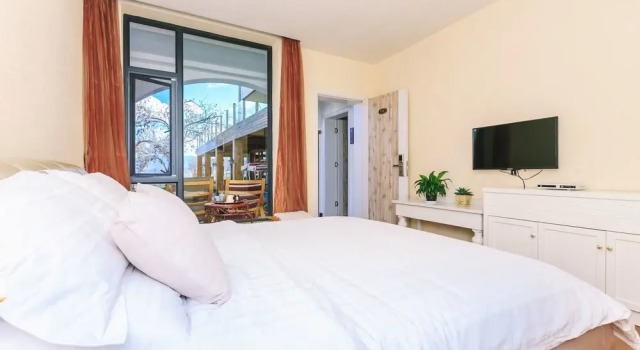 Двухместный номер Standard Floral Hotel Dali Jiapengshuian Lakeview