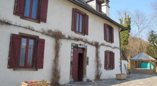 Les Gerbes, Book Bed and Breakfast SPA-hoteller i Gez, SPA