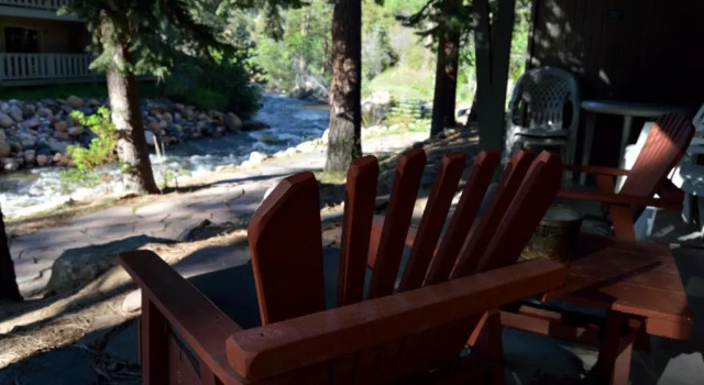 Двухместный номер Deluxe с видом на реку The Inn on Fall River & Fall River Cabins