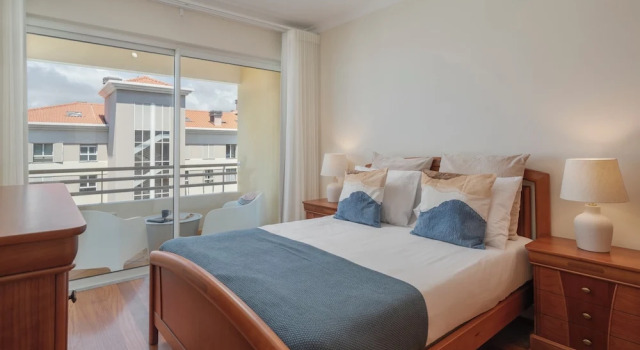 Двухместные апартаменты с балконом и с видом на море Apartment With Pool, Ajuda IV