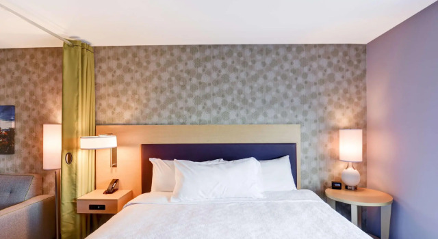 Двухместный люкс Home2 Suites By Hilton Winston-Salem Hanes Mall