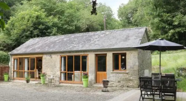 Woodpecker Cottage, Varaa Lomakoti Mökit kohteessa Merseyside, Mökki