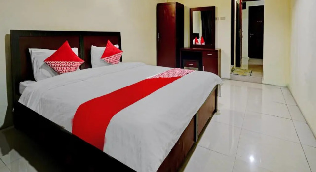 Люкс Deluxe OYO 90331 Hotel Toba Shanda