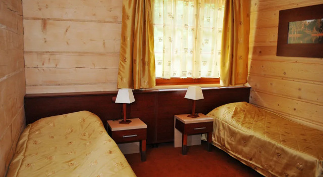 Hotel 365