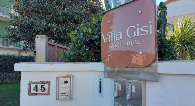 Villa Gisi Guest House, Réserver Villa Fiumicino Côte de Lazio