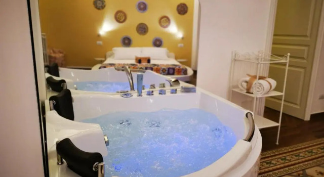 Люкс Suite Inn Centro Dimora Storica - Suite con o senza vasca idromassaggio