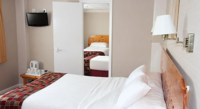 Семейный номер Standard с 2 комнатами King Charles Hotel