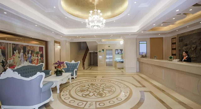 Vienna Hotel (Lhasa Potala Palace West Beijing Road), Rezerwuj Hotel Hotele 3-gwiazdkowe w Xinjiang, 3*