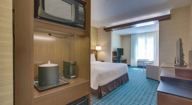 Двухместный люкс Fairfield Inn & Suites By Marriott Wichita East