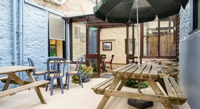 Boringdon Arms, Rezervasyon Otel Merseyside otoparklı oteller, Otopark