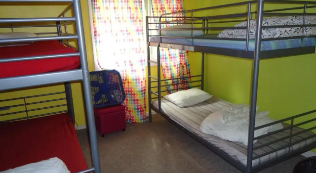 Четырёхместный номер Standard Yosemite International Hostel