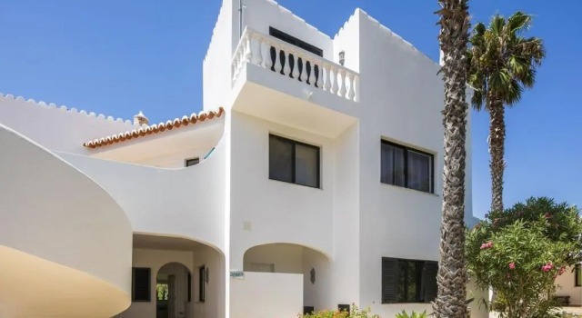 Amazing Carvoeiro Villa Villa Carvoeiro Grande 16 Bedrooms Private Pool, Забронировать Вилла Отели Алгарви с парковкой, Парковка