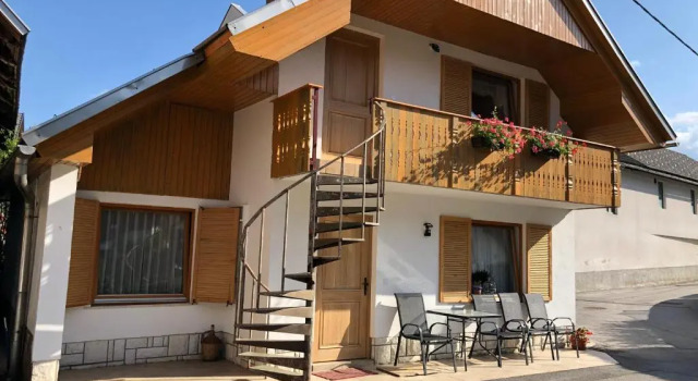 Апартаменты Apartments & Rooms Preseren