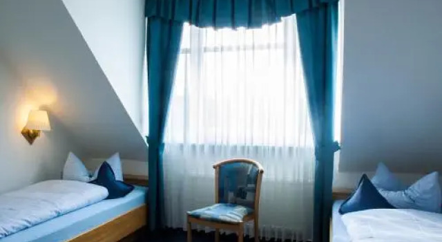 Hotel Restaurant Bergeshöhe, Забронировать Отель Меттинген Münsterland