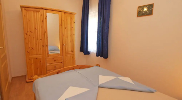 Apartment 1160