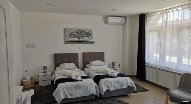 Marko Airport Rooms