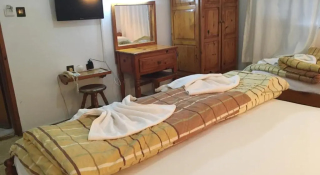 Трёхместный номер Standard с балконом Murat Hotel
