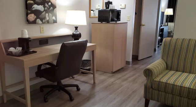 Люкс Country Inn & Suites by Radisson, Buford at Mall of Georgia, GA