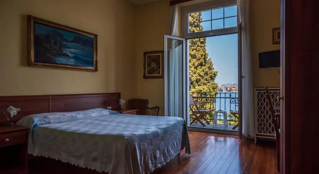 Люкс Superior с 2 комнатами с балконом и с видом на озеро Hotel Villa Ruscello
