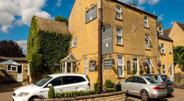 The Lansdowne Boutique Rooms with Breakfast, Забронировать Отель Отели в центре Буртон-он-те-Уотер, в центре