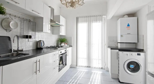 Апартаменты The Roost Group - Stylish Apartments