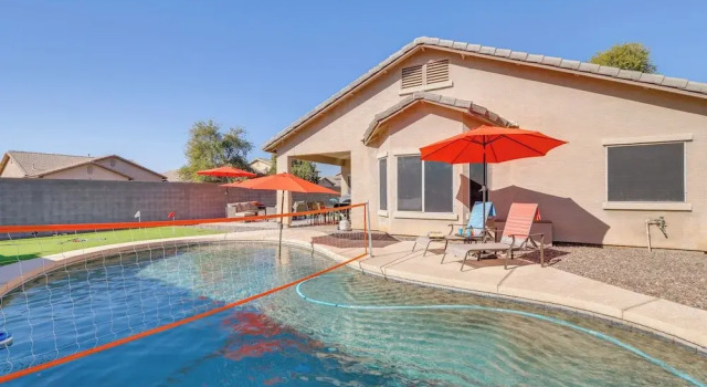 Коттедж Avondale Home w/ Heated Pool & Putting Green!