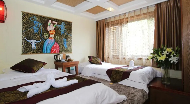Snow Field Sunshine Inn, Забронировать Отель СПА-отели Лицзян, рядом с Улица Сквер-стрит Древнего города Даянь, SPA-услуги