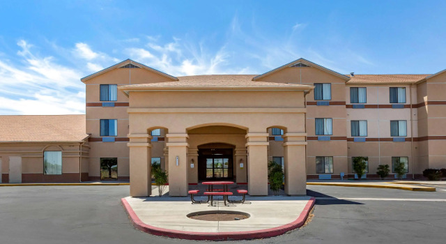 Comfort Inn & Suites Socorro, Забронировать Отель Отели Нью-Мексико с бассейном, Бассейн