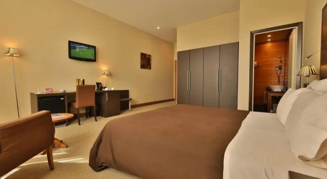 Полулюкс TANA-Boutique Hôtel