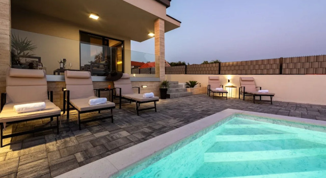 Вилла Villa Evita ZadarVillas