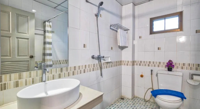 Трёхместный номер Standard Lucky Buako Hotel Patong