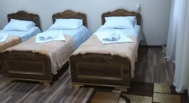 Hotel on Tsereteli, Rezerwuj Hotel Hotele w Imereti z parkingiem, Parking