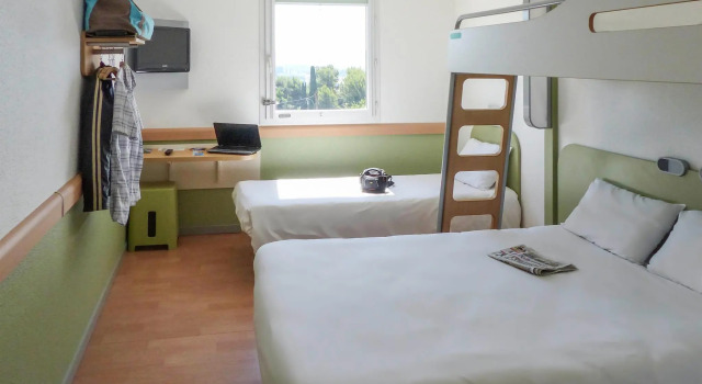 Семейный номер Standard Ibis Budget Marseille Valentine