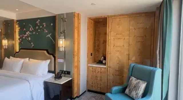Люкс Executive Heyi Yueju Hotel (Shanghai International Tourism and Resorts Zone)