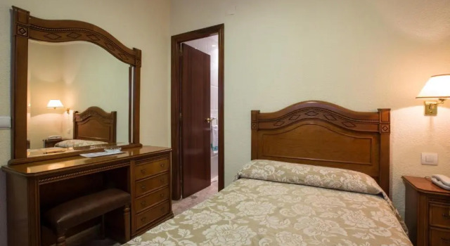 Одноместный номер Standard Hotel Riviera