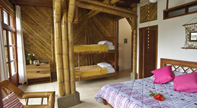 Hostería La Mesón del Quijote, Book Hotel Hotels in Manabi with a Pool, Swimming Pool