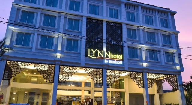 Люкс 1O1 URBAN Heritage Yogyakarta Lynn Prawirotaman