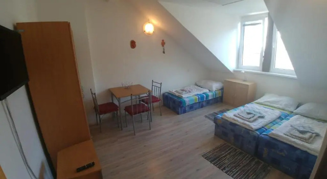 Апартаменты Kv Apartmans Varsavska