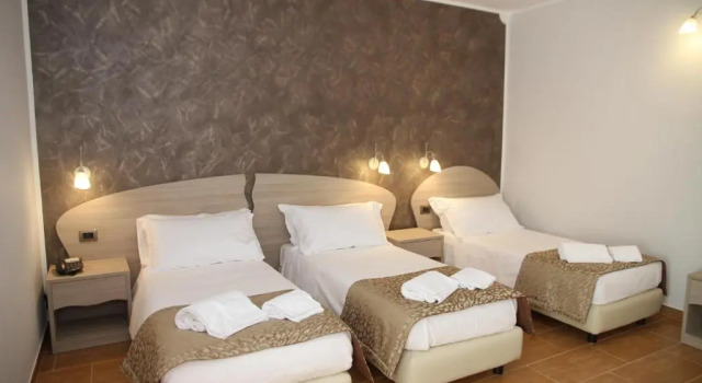 Monte San Giovanni-Nebrodi Rooms, Book Hotel Hotels in Sicily with a Pool, Swimming Pool
