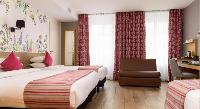 Standard quadruple chambre Hotel Bristol