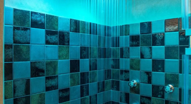 Полулюкс Moni Emvasis Luxury Suites