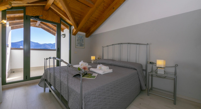 Blu Lake Apartment on Ghiffa Beach, Buchen Sie Ferienwohnung Premeno Lago Maggiore