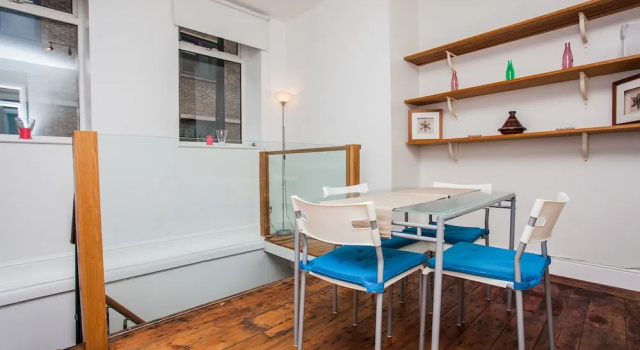 Bright &Spacious Family Home near London Bridge, Забронировать Отель Отели Лондона 3 звезды, рядом с St Olaf House, 3*