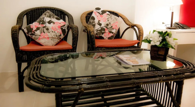 Люкс Armoni Patong Beach Hotel