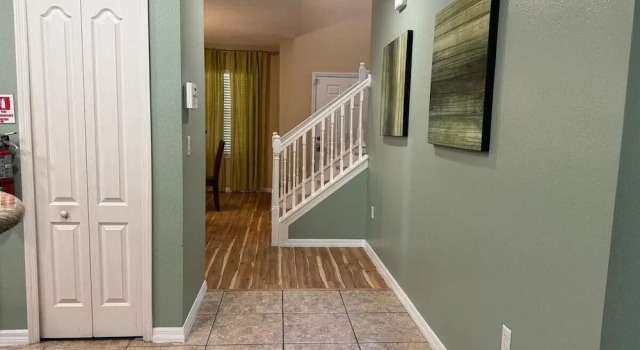 Коттедж 2820-5-rc-impeccable Corner lot Home
